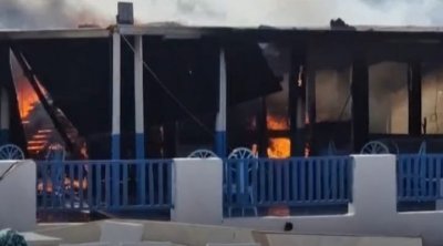 حريق بأحد المطاعم على البحر بجرجيس (صور)