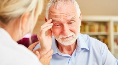 أخصائية في الزهايمر تحذر: عادات يومية بسيطة قد تسرع فقدان الذاكرة