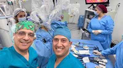 بكفاءات تونسية : أول عملية استئصال رحم بالجراحة الروبوتية