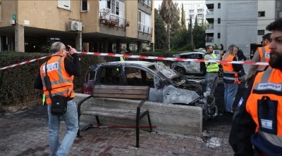 إصابة 6 إسرائيليين بسقوط شظايا صاروخ في تل أبيب