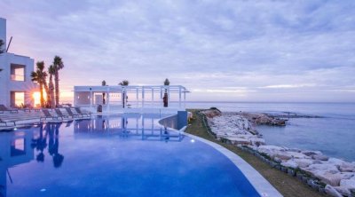 وزارة السياحة تُطلق حملات مراقبة للنزل استعدادًا لموسم الصيف