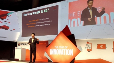 نائب رئيس هواوي يستعرض شبكة خدمات الجيل الخامس في المؤتمر العالمي للجوال 2015