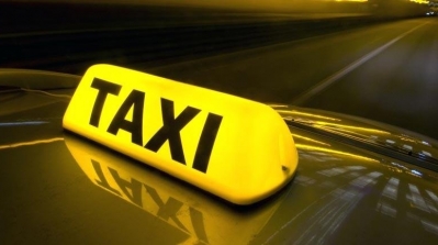 الانطلاق في تطبيق مشروع طلب التاكسي عبر الانترنت بداية من جويلية القادمة 