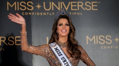 فرنسية تفوز بلقب ملكة جمال الكون