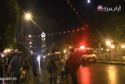 احتجاجات ليلية في شارع الحبيب بورقيبة 