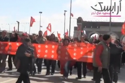 التونسيون من باردو : ''تونس حرة حرة و الارهاب على برا'' 