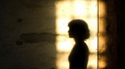 مرصد الدفاع عن مدنية الدولة يستنكر تورط عون حرس في تعذيب فتاة وإغتصابها