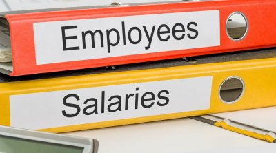 Le gouvernement prévoit le gel de salaires et des recrutements durant la période 2022-2024