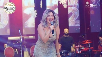 منال عمارة في إطلالة موفقة 