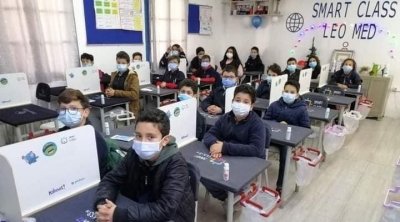 أولياء يجهزون قسم بمدرسة مركز الجلولي بصفاقس (صور)