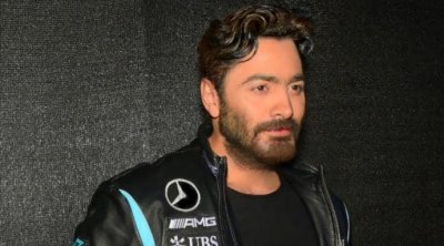 تامر حسني يصدم الجمهور بظهوره بملامح وائل كفوري (صور)