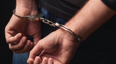 قفصة : الاحتفاظ برئيس جمعية خيرية وإطار بالتضامن الاجتماعي بتهمة الإستيلاء على أموال عمومية