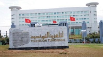 تحركات احتجاجية لصحفيي التلفزة الوطنية رفضا للدعاية لقيس سعيد 