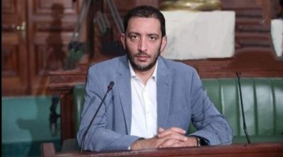 ياسين العياري محروم من حضور جنازة والدته 