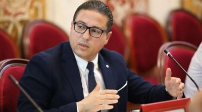 هشام العجبوني : قيس سعيد سلفي في تفكيره 