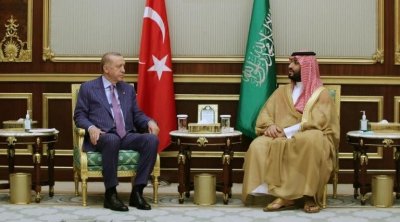 Erdogan en Arabie saoudite pour ouvrir 'une nouvelle ère' dans les relations turco-saoudiennes