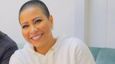شيرين : ندمت على حلق شعري 