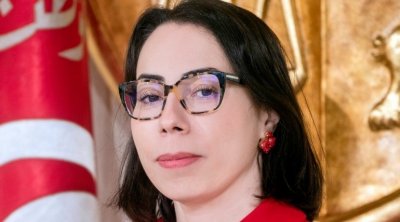 جون افريك : موظف بسفارة أمريكا في فرنسا هو مخاطب نادية عكاشة في التسريبات الصوتية