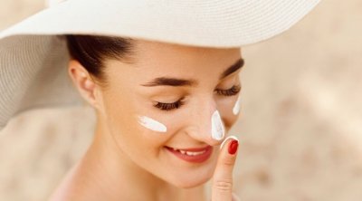 SPF 30 مقابل SPF 50 أيهما الأفضل لك؟