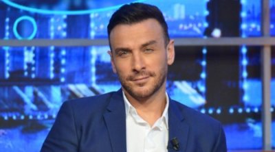 ياسين بن قمرة : شاب إنتحل صفتي و طلب من فتيات ونساء متزوجات مقاطع مخلة 
