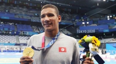 البطل الأولمبي أيوب الحفناوي يجتاز امتحان البكالوريا بتفوق 