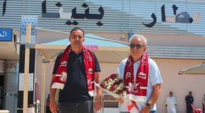 فوزي البنزرتي يصل ليبيا مرفوقا بعماد بن يونس 