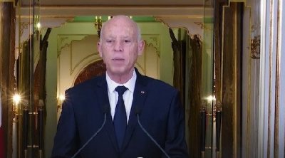 سعيّد: بعض الأخطاء تسرّبت لمشروع الدستور وسيقع إصلاحها 