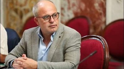 نبيل حجي : قيس سعيد خرق القانون الانتخابي... وعمل حملة انتخابية في خطابه