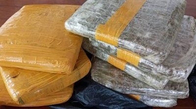 حجز 4 كغ من القنب الهندي على متن سيارة في سيدي بوزيد