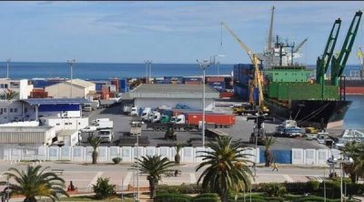 باخرة محملة بـ6000 طن من الزيت النباتي تغادر ميناء سوسة بعد 15 يوما لعدم خلاص الشحنة