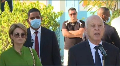 سعيّد: يحرقون الغابات ويوزعون الأموال حتى لا يتوجه المواطنون إلى صناديق الاقتراع