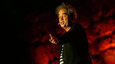 تونس : إلغاء كافة العروض المبرمجة لمسرحية لمين النهدي ''نموت عليك''