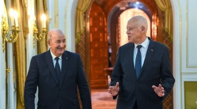 رئيس الجزائر: الرئيس قيس سعيد يمثل الشرعية في تونس