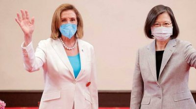 À Taïwan, Nancy Pelosi dit être venue "en paix" dans la région
