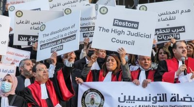 Tunisie : Le ministère de la Justice revient sur le versement de la prime aux magistrats révoqués