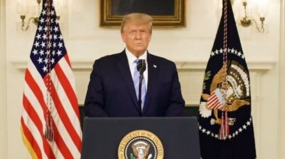 عناصر مكتب التحقيقات الفيدرالي تقتحم منزل ترامب