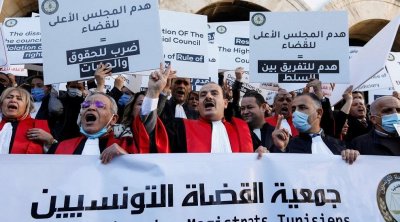 Tunisie : Le Tribunal administratif suspend la révocation de 47 magistrats   