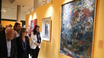 En photos : Najla Bouden inaugure l’exposition d’art moderne et contemporain
