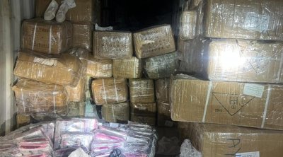 Tunisie : La douane annonce plusieurs saisies de vêtements, chaussures de sport