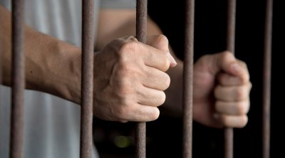 إصدار بطاقات إيداع بالسجن في حق 8 نقابيين أمنيين