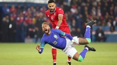 مدرب المنتخب البرازيلي يتهم برون بمحاولة إقصاء نيمار قصدا من المونديال