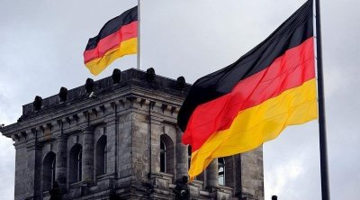 ألمانيا تعتزم منح أكثر من 100 ألف أجنبي وثائق للعمل والإقامة 
