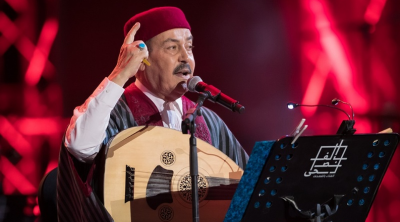 لطفي بوشناق يشدو بأجمل القصائد في مهرجان الغناء بالفصحى بالسعودية ( صور)