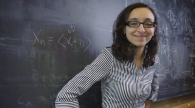 التونسية لينا نصيب تتحصل على جائزة في علوم فيزياء الفضاء