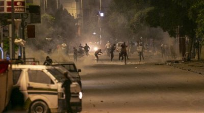 بطاقات إيداع بالسجن في حق 5 شبان من حي التضامن بسبب الإحتجاجات الليلية 