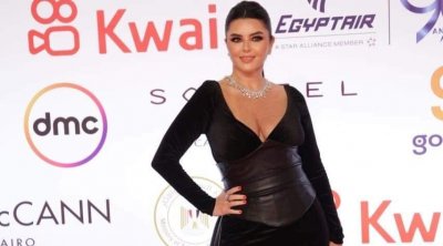 ريموشكا في إطلالة فخمة و أنيقة خلال إفتتاح مهرجان القاهرة 