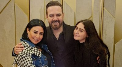 شاهد...وائل جسار يحتفل بعيد ميلاده وسط أجواء عائلية 