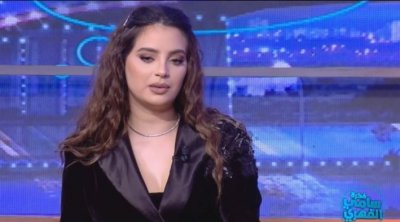 بالدموع : غادة شاكة تروي واقعة تعرضها للخيانة (فيديو)