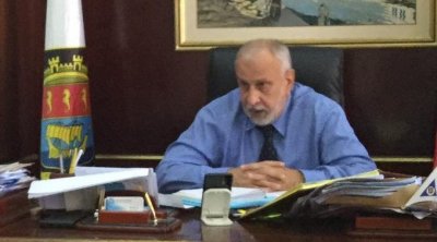 رفض تزيين المدينة بمناسبة زيارته : سعيد يقيل رئيس بلدية بنزرت (فيديو)