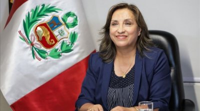Pérou: la vice-présidente, Dina Boluarte, prête serment en tant que nouvelle cheffe de l’Etat